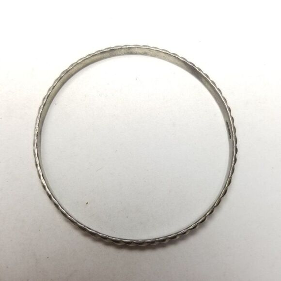 Vintage Silver Tone Bangle Bracelet, Minimal Raised Design, Stamped Mexico - Picture 4 of 7